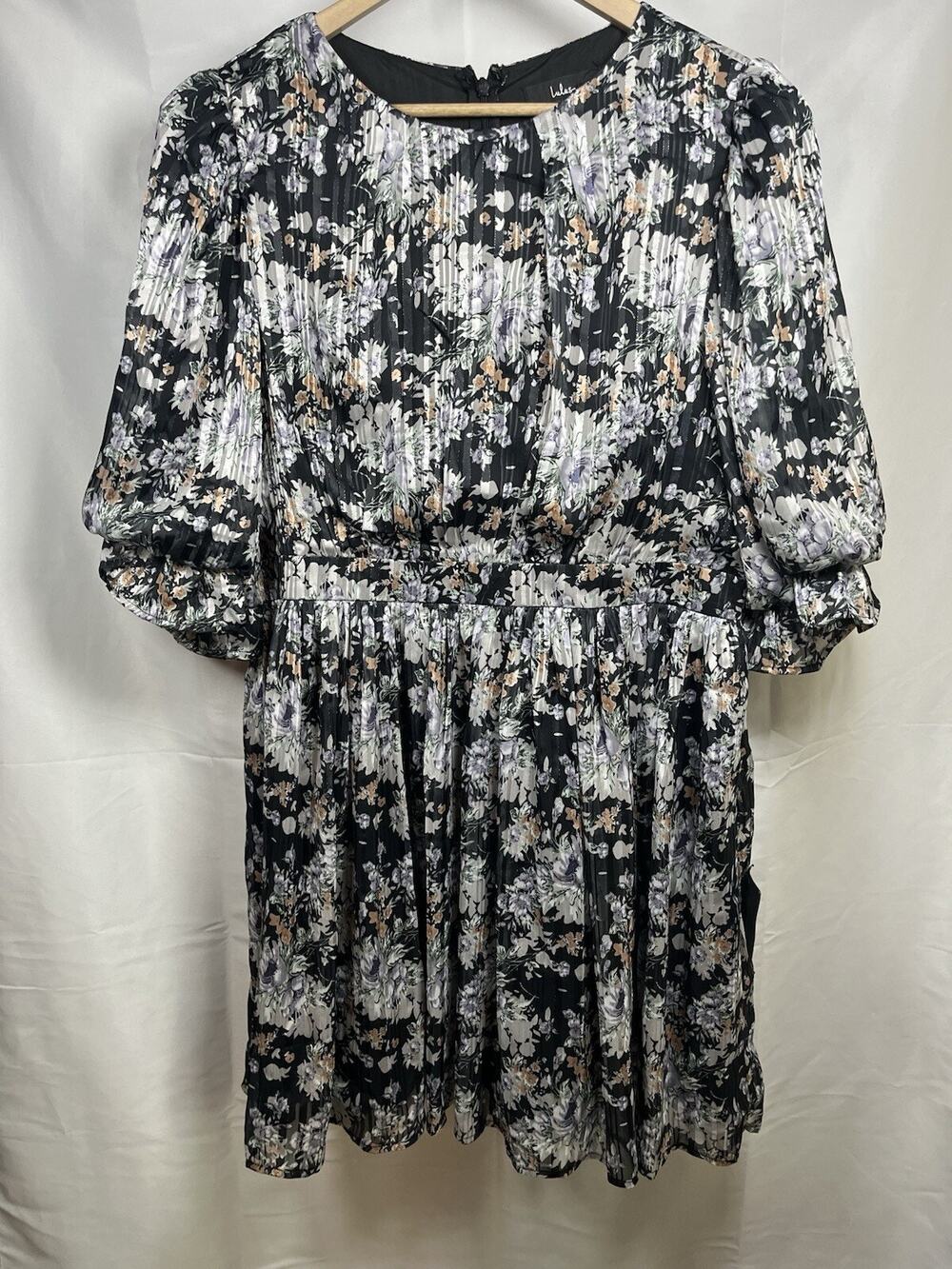 Lulus Pleasing to the eye black floral print skater mini dress womens XL NEW